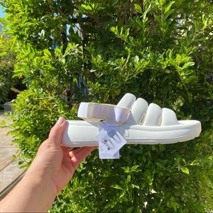 NWB UGG SPORT YEAH Water-Resistant Slingback Women Sandals